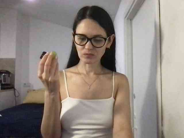MilaBi-192569 webcam
