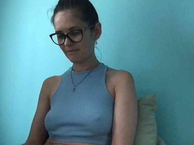 MilaBi-192569 webcam