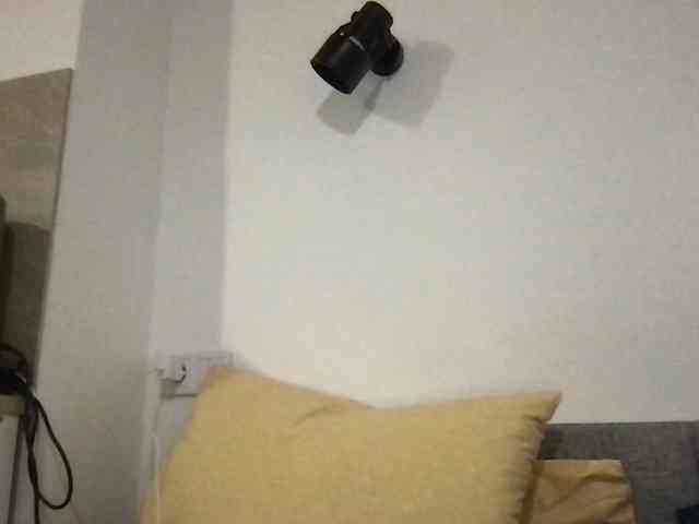 MilaBi-192569 webcam