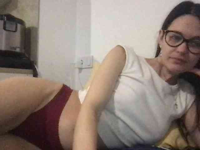 MilaBi-192569 webcam