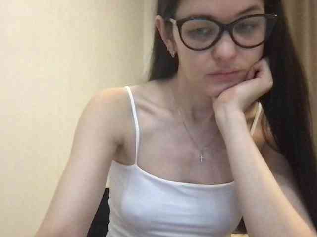 MilaBi-192569 webcam