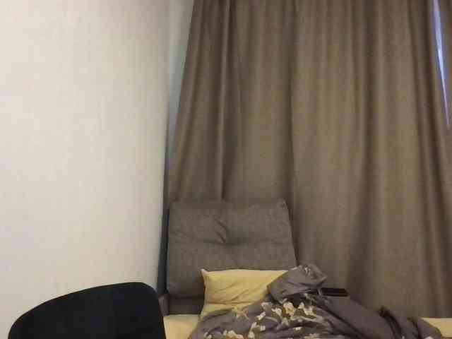 MilaBi-192569 webcam