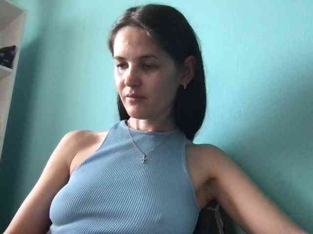MilaBi-192569 webcam