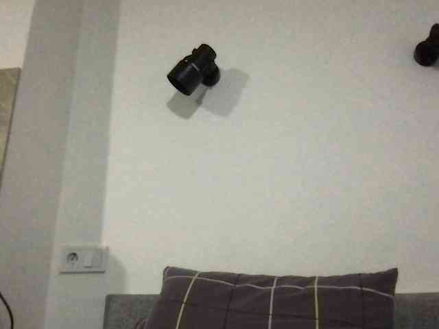 MilaBi-192569 webcam