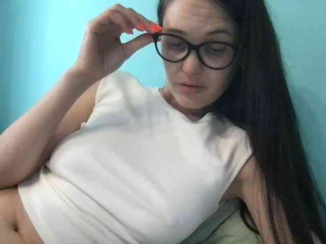 MilaBi-192569 webcam