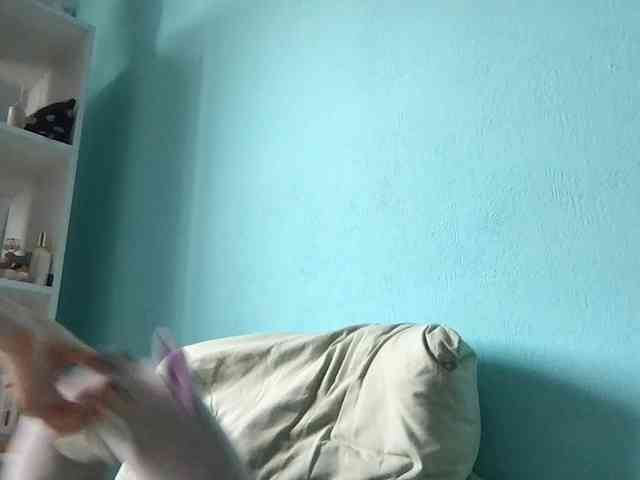 MilaBi-192569 webcam