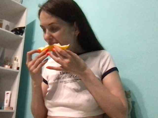 MilaBi-192569 webcam