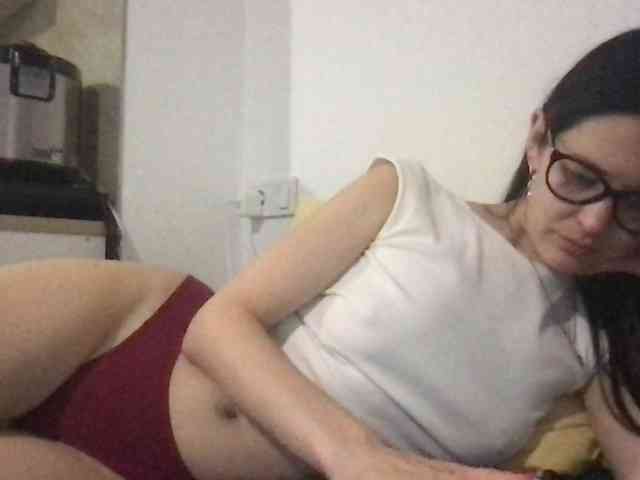 MilaBi-192569 webcam