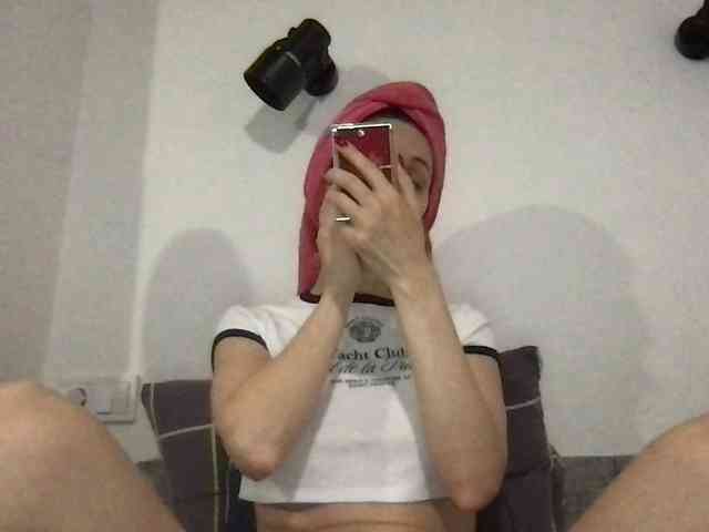 MilaBi-192569 webcam