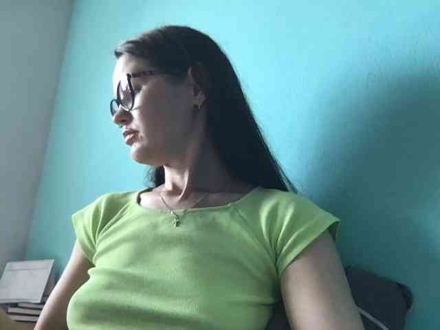 MilaBi-192569 webcam