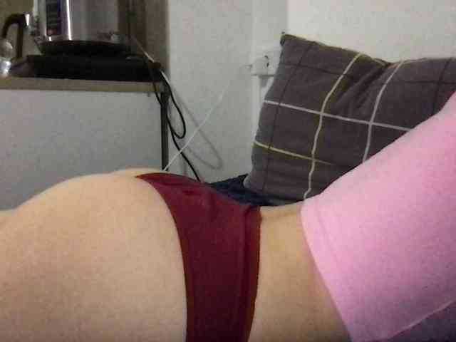 MilaBi-192569 webcam