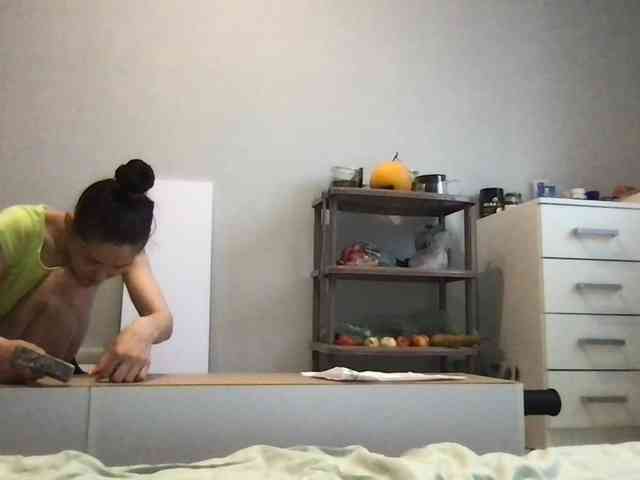 MilaBi-192569 webcam