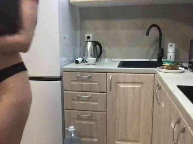 MilaBi-192569 webcam