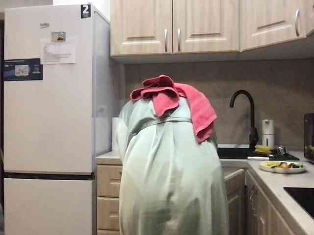 MilaBi-192569 webcam