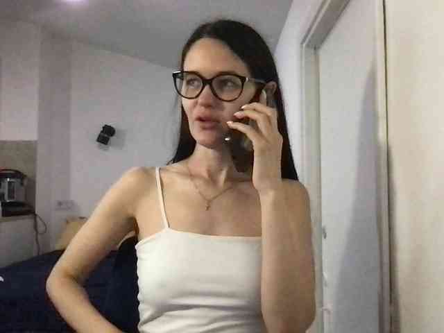 MilaBi-192569 webcam