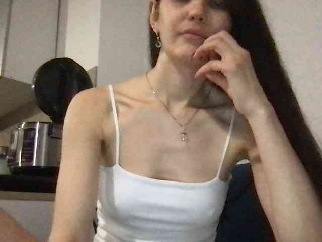 MilaBi-192569 webcam
