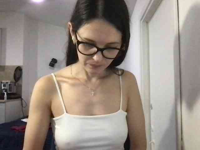 MilaBi-192569 webcam