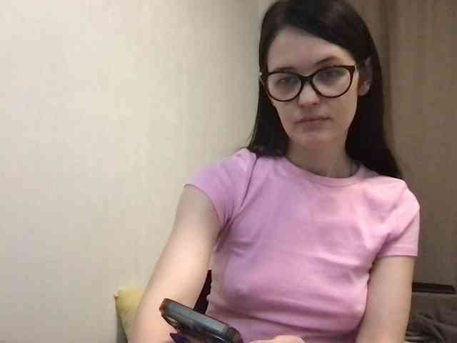 MilaBi-192569 webcam