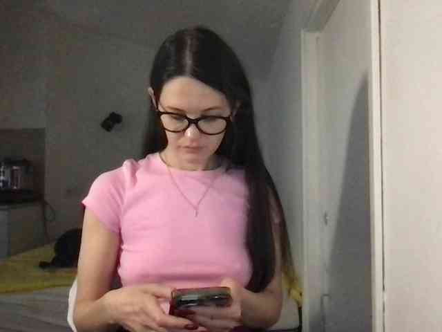 MilaBi-192569 webcam