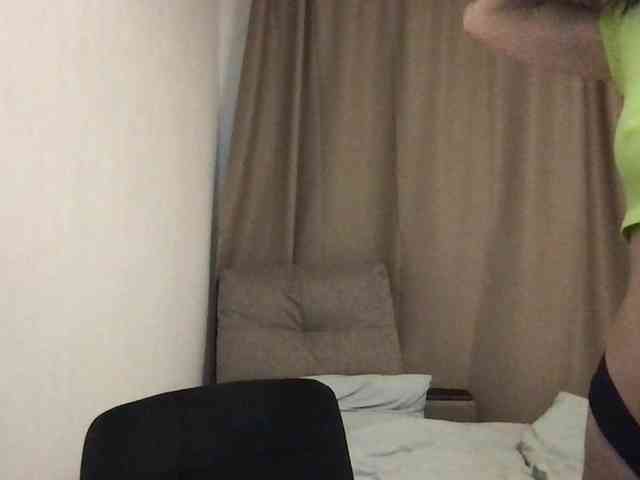 MilaBi-192569 webcam