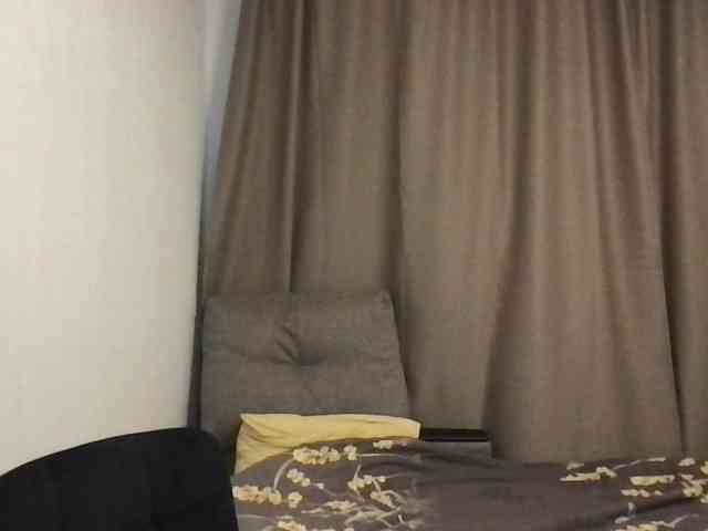 MilaBi-192569 webcam