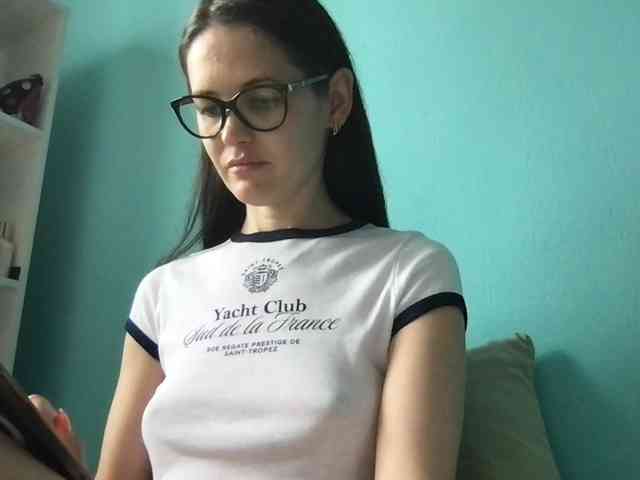 MilaBi-192569 webcam