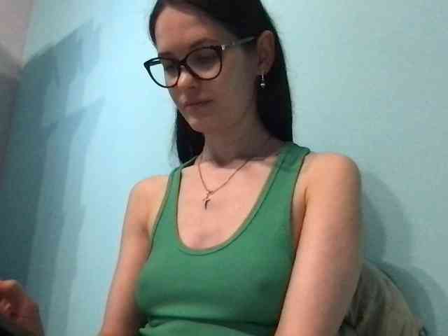 MilaBi-192569 webcam