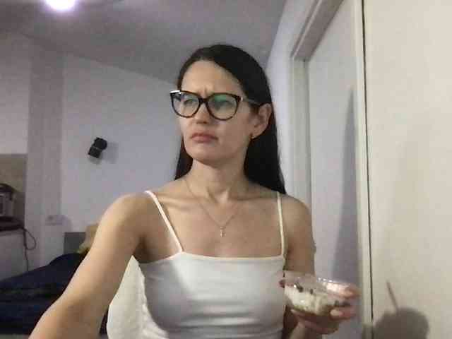 MilaBi-192569 webcam