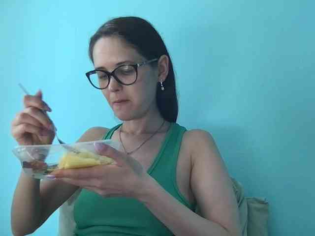 MilaBi-192569 webcam