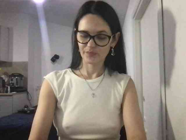 MilaBi-192569 webcam