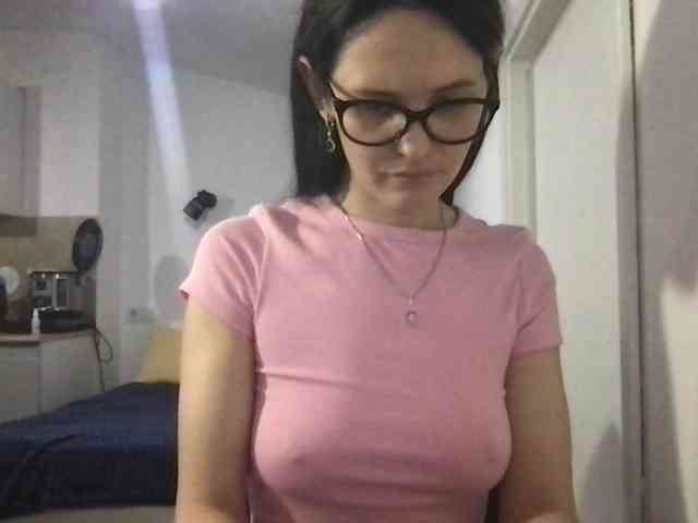 MilaBi-192569 webcam