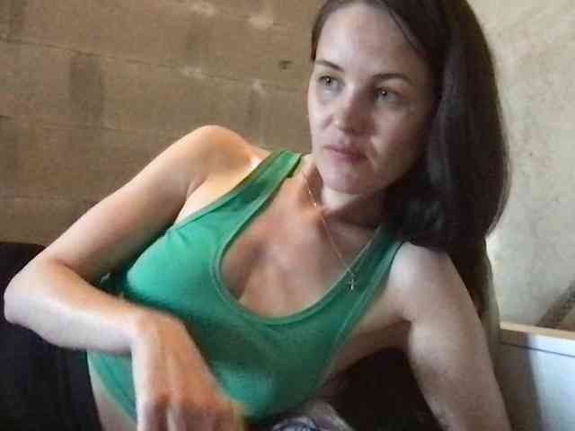 MilaBi-192569 webcam