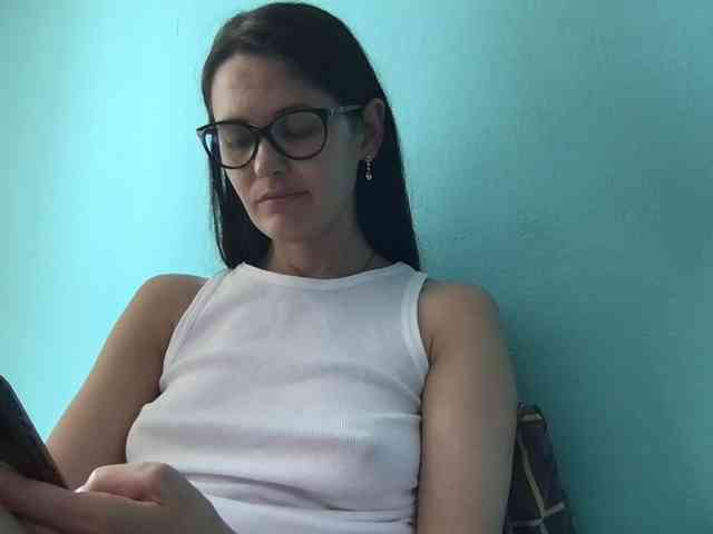 MilaBi-192569 webcam
