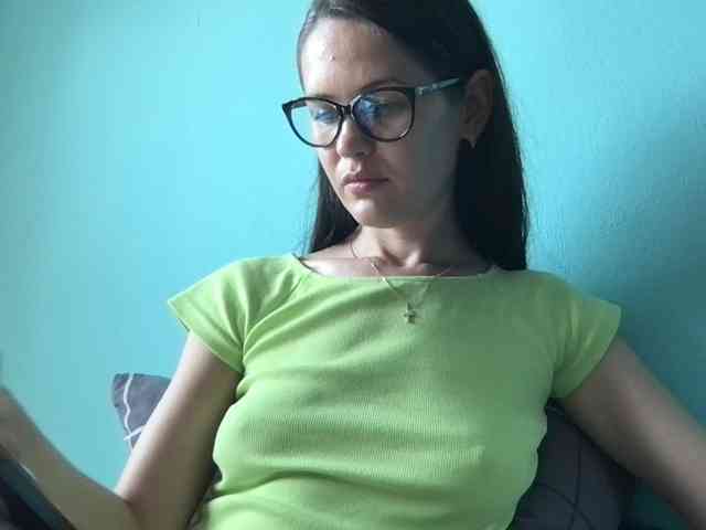 MilaBi-192569 webcam