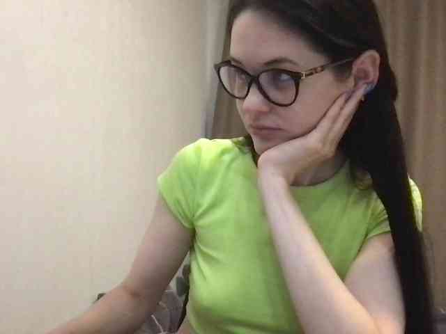 MilaBi-192569 webcam