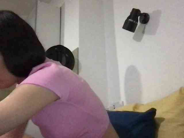 MilaBi-192569 webcam