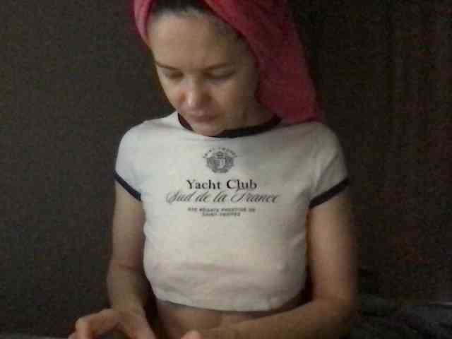 MilaBi-192569 webcam