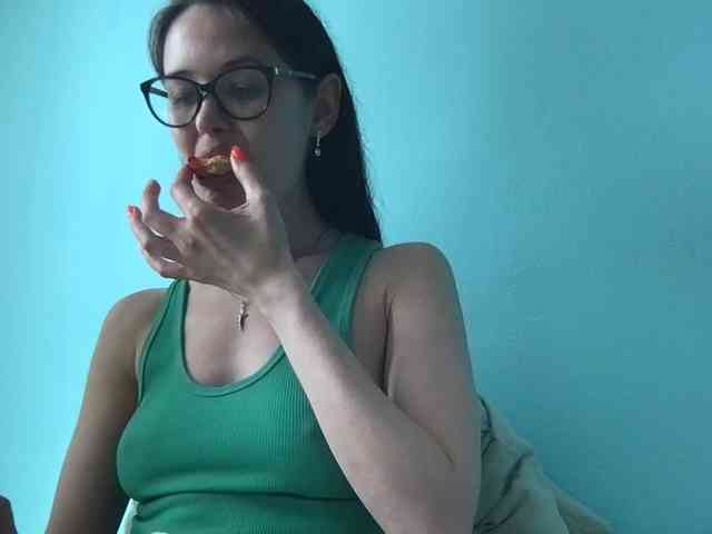 MilaBi-192569 webcam