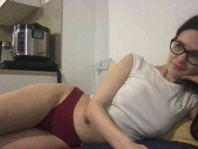 MilaBi-192569 webcam