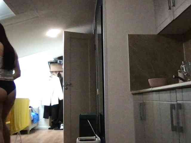 MilaBi-192569 webcam
