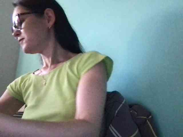 MilaBi-192569 webcam