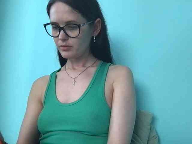 MilaBi-192569 webcam