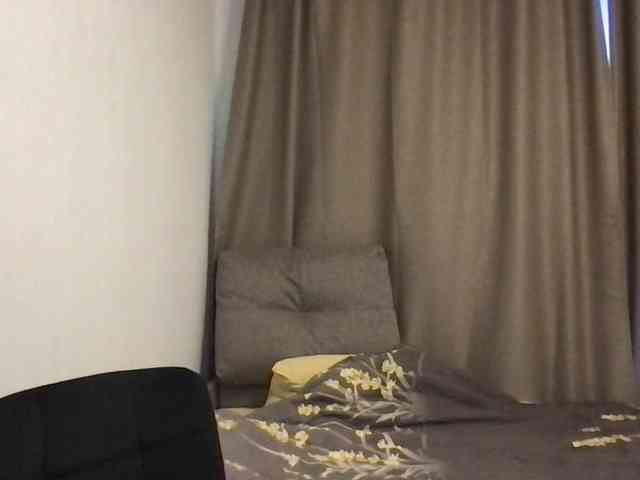 MilaBi-192569 webcam