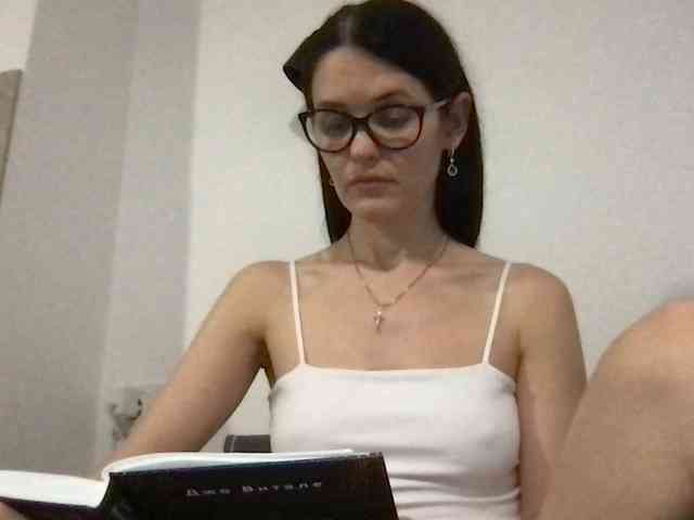 MilaBi-192569 webcam