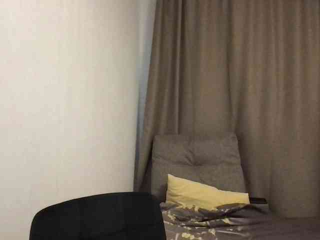 MilaBi-192569 webcam