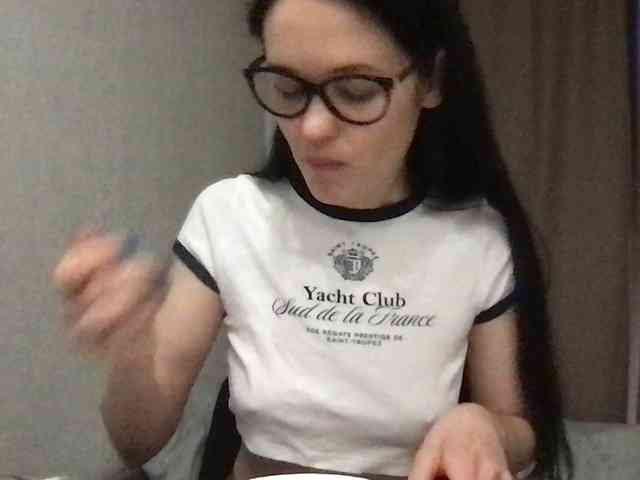 MilaBi-192569 webcam