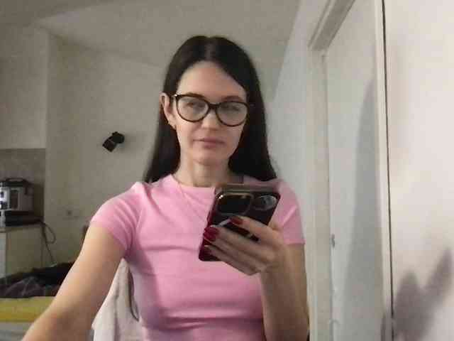 MilaBi-192569 webcam