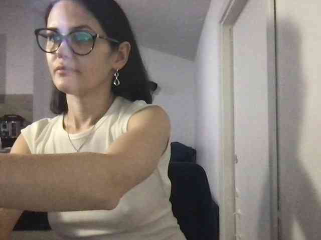 MilaBi-192569 webcam