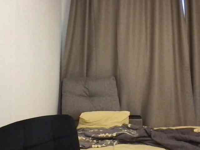 MilaBi-192569 webcam