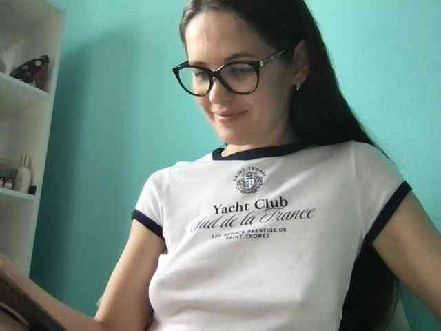 MilaBi-192569 webcam
